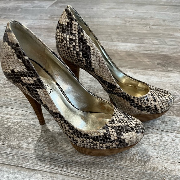 Animal print platform stiletto - Picture 3 of 5